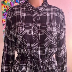 Womens Long Sleeve collared Dress M